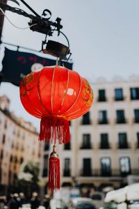 Kaboompics - Red chinese lamp in Madrid, Spain