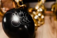 Kaboompics - New Year's Eve party - black balloon
