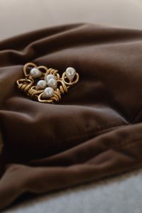 Kaboompics - Bracelet made of pearls