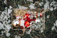 Kaboompics - Old-fashioned Christmas tree ornaments