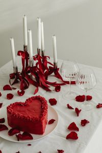 Kaboompics - Intimate Celebrations - Heart-Shaped Cake and Romantic Table Setting for Two