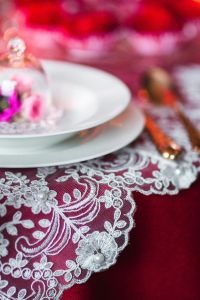 Kaboompics - Table Decorations for Valentine: Beautiful Table Runner