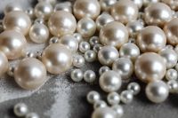 Kaboompics - Background with pearls - wallpaper - closeup