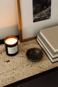 Un'common Black Console With Travertine And Wood Veneer Decor