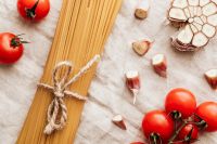 Pasta - tomatoes & garlic