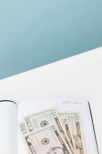 Kaboompics - 2021 planner - organizer - calendar - money
