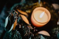 Kaboompics - Candle and wreath