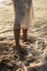 Kaboompics - Rays at the beach - A sparkling moment