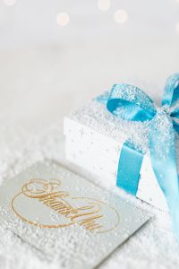 Christmas gift, blue ribbon, thank you card