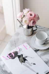 Kaboompics - Vogue Poland 2 2018 & Lovely Buttercup Flowers