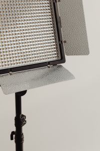 Kaboompics - Photo studio interior - C-stand lighting tripod - photo backdrop - LED lamp