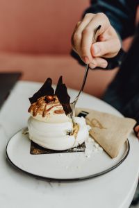 Kaboompics - Cake with meringue and whipped cream