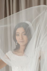 Wedding - Bride - Earring - Jewelry- Portrait - Veil