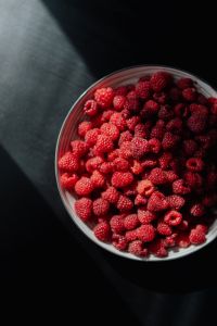 Kaboompics - Bowl of raspberry