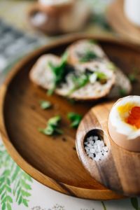 Kaboompics - Egg with salt