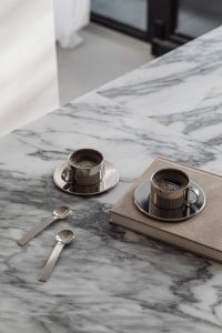 Kaboompics - Arabescato Marble Table - Metal Coffee Cup - Calendar
