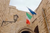 Kaboompics - The flag of Italy and the European Union at the castle dell'Ovo