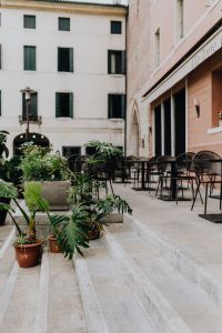 Kaboompics - Cozy outdoor cafe in Castelfranco Veneto, Italy