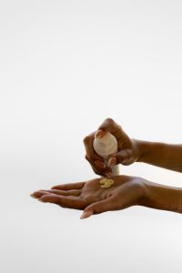 Kaboompics - Pouring Skincare Serum onto Hand