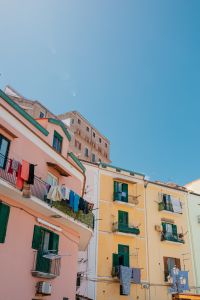 Kaboompics - Colorful Sorrento Homes With Balconies And Hanging Laundry