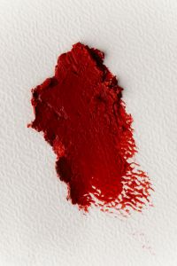 Kaboompics - Red Lipstick Brush Texture
