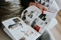 Kaboompics - Woman read a magazine