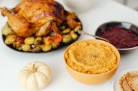 Kaboompics - Thanksgiving Sweet Potato Mash with Turkey and Cranberry Sauce