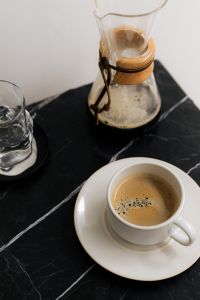 Kaboompics - Close Up of Chemex Coffee Brewer and Cup