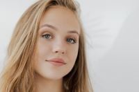 Kaboompics - Horizontal Close-Up of Blonde Teen Girl Looking Aside