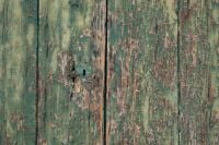 Kaboompics - Antique Keyhole in Heavily Weathered Green Door
