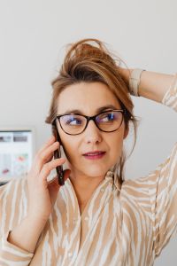 Kaboompics - A woman works at her desk - home office