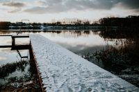 Kaboompics - Winter walk by the lake