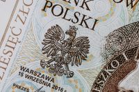Kaboompics - Polish Zloty Banknote Macro with Polish Eagle Emblem and Printed Date
