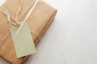 Kaboompics - Gift box