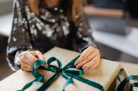 Kaboompics - Girl With a Gift