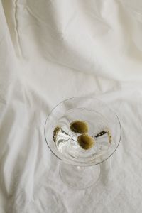 Kaboompics - Close-Up Green Cocktail with Lime and Rosemary