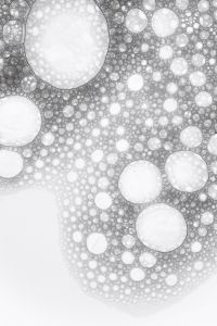 Kaboompics - Dense White Soap Bubbles with Oversized Circular Cells, Vertical Macro Texture
