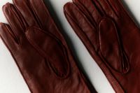 Kaboompics - Burgundy Leather Gloves Flat Lay for Autumn Winter Accessories