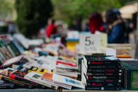 Kaboompics - Street book fair