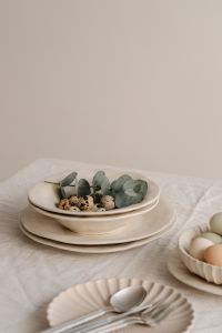 Kaboompics - Neutral Easter Table With Quail Eggs And Eucalyptus