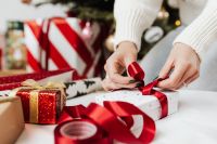 Kaboompics - Gift Wrapping