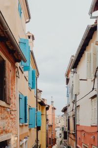 Kaboompics - Narrow Rovinj Old Town Street with Colorful Shutters