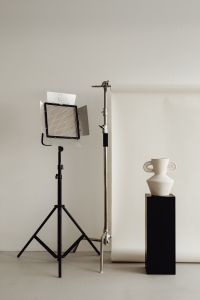 Kaboompics - Photo studio interior - C-stand lighting tripod - photo backdrop - LED lamp