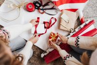 Kaboompics - Gift Wrapping