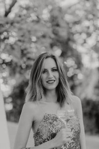 Kaboompics - Black and White Champagne Portrait in a Sequin Dress