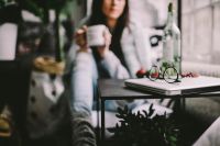 Kaboompics - Girl drinking wine in her mug