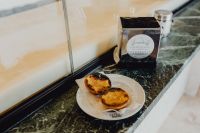 Kaboompics - Pastel de nata in Lisbon at Manteigaria