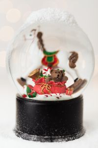 Kaboompics - Snowball Glass