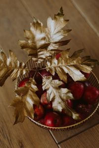 Kaboompics - Red apples and golden oak leaves