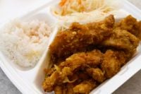 Kaboompics - Golden Crispy Chicken Pieces